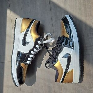 JORDAN 1 LOW GOLD TOE